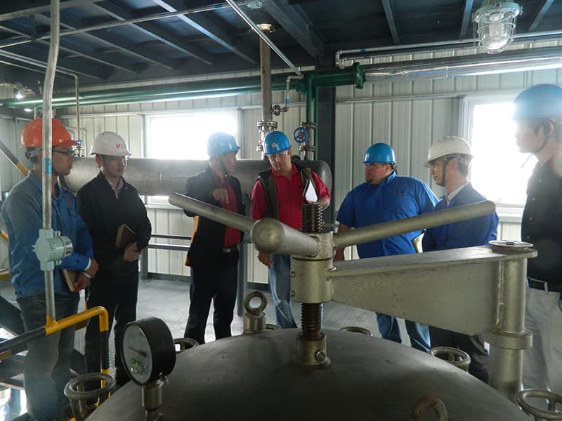 On October 22, Kaiming guests visited the factory
